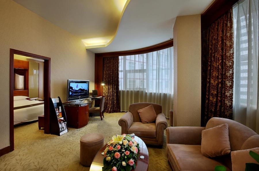 Shenzhen Luohu Hongfeng Hotel Екстер'єр фото